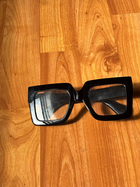 Big eye blocker fashion sunglasses